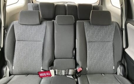 Toyota Wish II, 2011 год, 1 045 000 рублей, 15 фотография