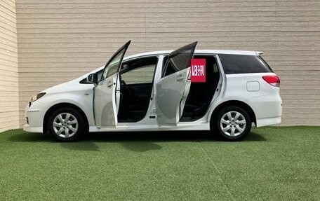 Toyota Wish II, 2011 год, 1 045 000 рублей, 10 фотография