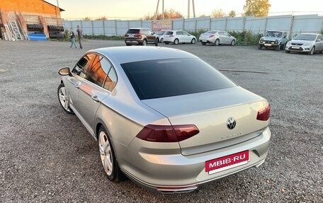 Volkswagen Passat B8 рестайлинг, 2015 год, 1 400 000 рублей, 2 фотография