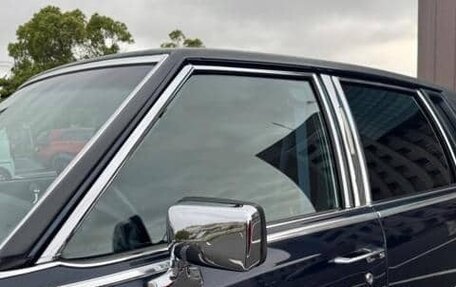 Cadillac Fleetwood I, 1991 год, 7 100 000 рублей, 22 фотография