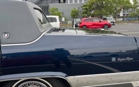 Cadillac Fleetwood I, 1991 год, 7 100 000 рублей, 16 фотография