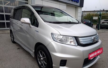 Honda Freed I, 2014 год, 1 000 000 рублей, 3 фотография