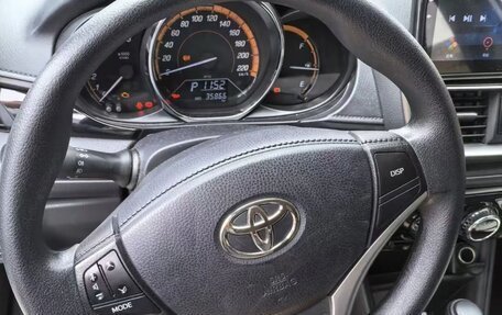 Toyota Yaris XP150 рестайлинг, 2022 год, 1 280 000 рублей, 5 фотография
