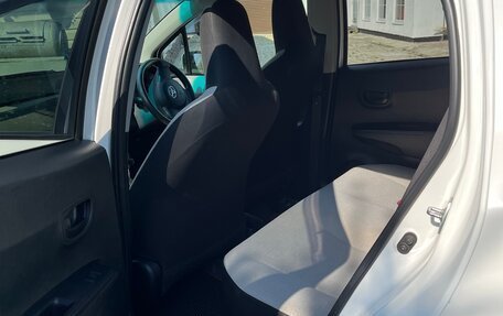 Toyota Vitz, 2013 год, 700 000 рублей, 10 фотография