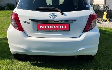 Toyota Vitz, 2013 год, 700 000 рублей, 4 фотография