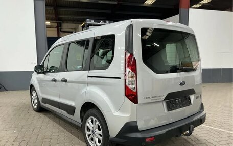 Ford Tourneo Connect II рестайлинг, 2022 год, 1 842 000 рублей, 2 фотография