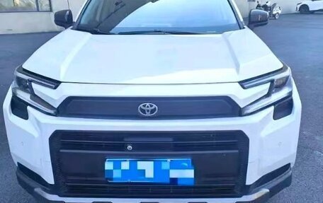 Toyota RAV4, 2025 год, 4 200 000 рублей, 1 фотография