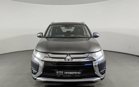 Mitsubishi Outlander III рестайлинг 3, 2016 год, 1 870 000 рублей, 2 фотография