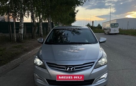 Hyundai Solaris II рестайлинг, 2016 год, 920 000 рублей, 2 фотография