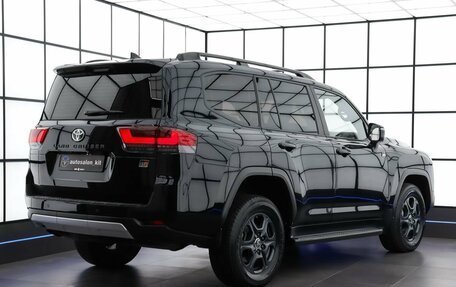 Toyota Land Cruiser, 2022 год, 9 990 000 рублей, 4 фотография