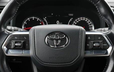 Toyota Land Cruiser, 2022 год, 9 990 000 рублей, 13 фотография