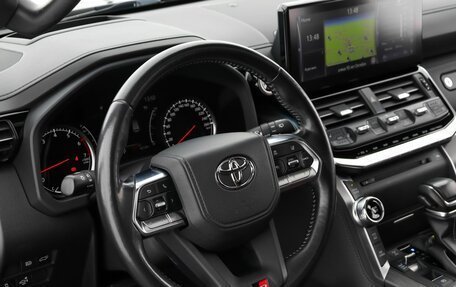 Toyota Land Cruiser, 2022 год, 9 990 000 рублей, 8 фотография