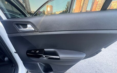 KIA Sportage IV рестайлинг, 2019 год, 2 100 000 рублей, 10 фотография