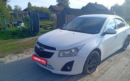 Chevrolet Cruze II, 2013 год, 700 000 рублей, 2 фотография