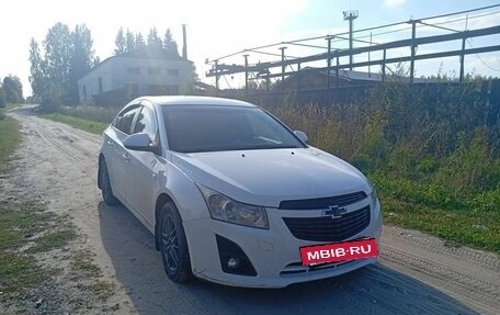 Chevrolet Cruze II, 2013 год, 700 000 рублей, 8 фотография