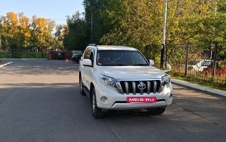 Toyota Land Cruiser Prado 150 рестайлинг 2, 2017 год, 4 000 000 рублей, 2 фотография