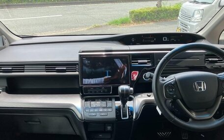 Honda Stepwgn IV, 2021 год, 2 038 000 рублей, 14 фотография