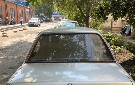 BMW 3 серия, 1985 год, 250 000 рублей, 3 фотография