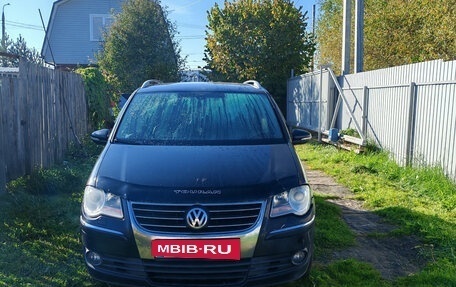 Volkswagen Touran III, 2009 год, 550 000 рублей, 1 фотография