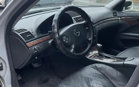 Mercedes-Benz E-Класс, 2002 год, 720 000 рублей, 10 фотография