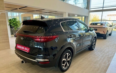 KIA Sportage IV рестайлинг, 2020 год, 2 149 990 рублей, 5 фотография