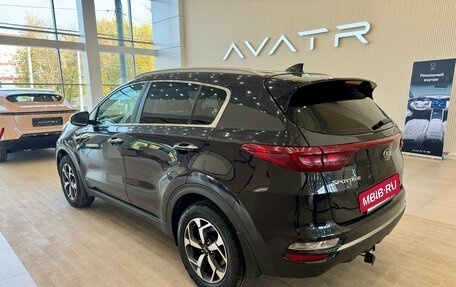 KIA Sportage IV рестайлинг, 2020 год, 2 149 990 рублей, 7 фотография