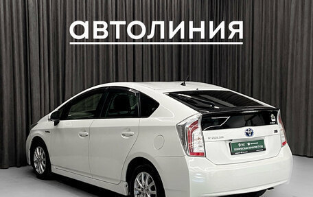 Toyota Prius, 2013 год, 950 000 рублей, 8 фотография