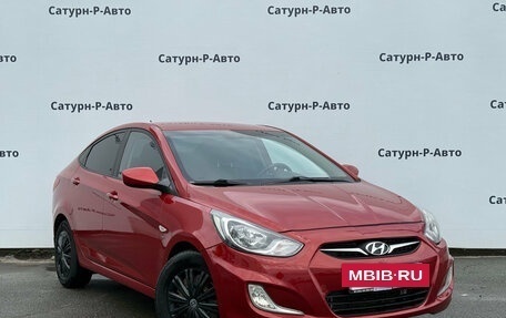Hyundai Solaris II рестайлинг, 2014 год, 930 000 рублей, 3 фотография