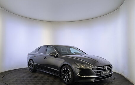 Hyundai Sonata VIII, 2020 год, 2 500 000 рублей, 3 фотография