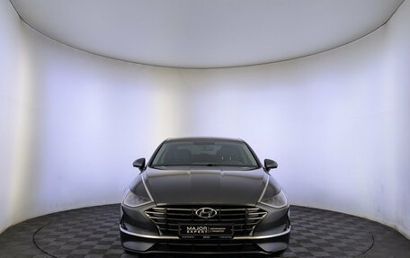 Hyundai Sonata VIII, 2020 год, 2 500 000 рублей, 2 фотография