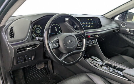 Hyundai Sonata VIII, 2020 год, 2 500 000 рублей, 18 фотография