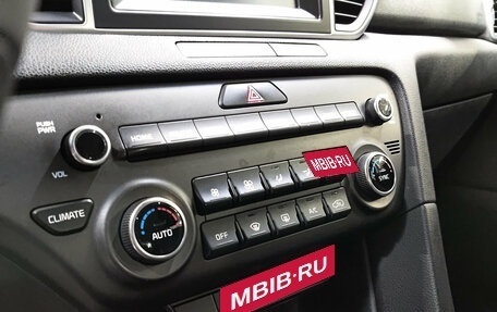 KIA Sportage IV рестайлинг, 2018 год, 1 690 000 рублей, 29 фотография