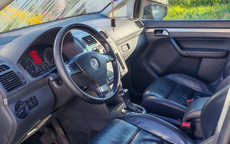 Volkswagen Touran III, 2009 год, 550 000 рублей, 7 фотография