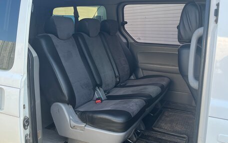 Hyundai H-1 II рестайлинг, 2015 год, 1 950 000 рублей, 4 фотография