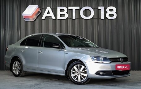 Volkswagen Jetta VI, 2013 год, 959 000 рублей, 2 фотография