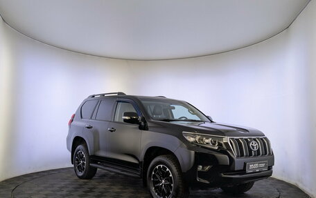 Toyota Land Cruiser Prado 150 рестайлинг 2, 2022 год, 7 950 000 рублей, 3 фотография