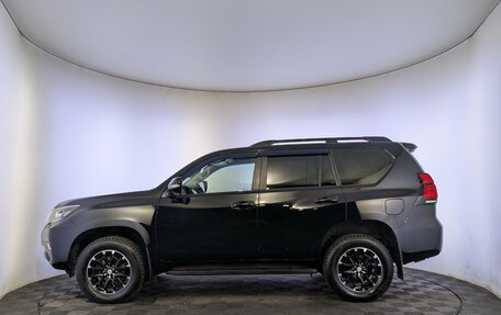 Toyota Land Cruiser Prado 150 рестайлинг 2, 2022 год, 7 950 000 рублей, 8 фотография