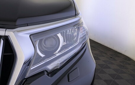 Toyota Land Cruiser Prado 150 рестайлинг 2, 2022 год, 7 950 000 рублей, 13 фотография