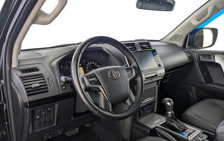 Toyota Land Cruiser Prado 150 рестайлинг 2, 2022 год, 7 950 000 рублей, 19 фотография