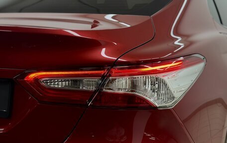 Toyota Camry, 2021 год, 3 045 000 рублей, 10 фотография