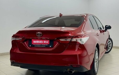 Toyota Camry, 2021 год, 3 045 000 рублей, 6 фотография