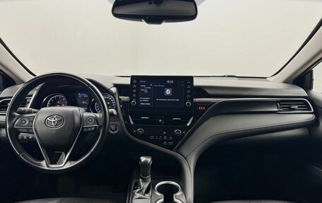 Toyota Camry, 2021 год, 3 045 000 рублей, 20 фотография