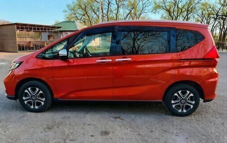 Honda Freed II, 2021 год, 1 500 000 рублей, 6 фотография