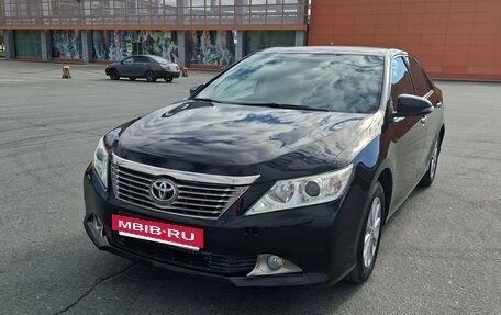 Toyota Camry, 2012 год, 1 800 000 рублей, 2 фотография