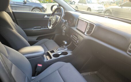 KIA Sportage IV рестайлинг, 2018 год, 1 900 000 рублей, 12 фотография