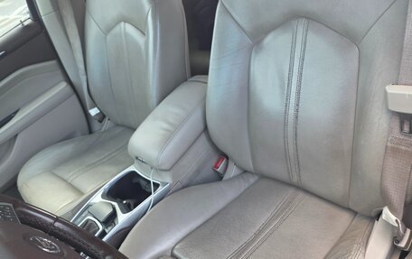 Cadillac SRX II рестайлинг, 2012 год, 1 300 000 рублей, 11 фотография
