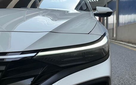 Hyundai Elantra, 2023 год, 1 577 005 рублей, 8 фотография