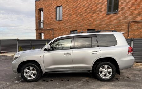 Toyota Land Cruiser 200, 2010 год, 2 650 000 рублей, 2 фотография
