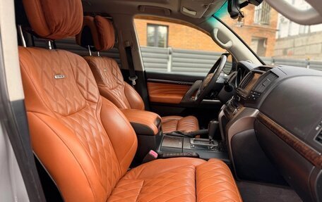 Toyota Land Cruiser 200, 2010 год, 2 650 000 рублей, 14 фотография