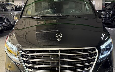 Mercedes-Benz V-Класс, 2025 год, 25 200 000 рублей, 2 фотография